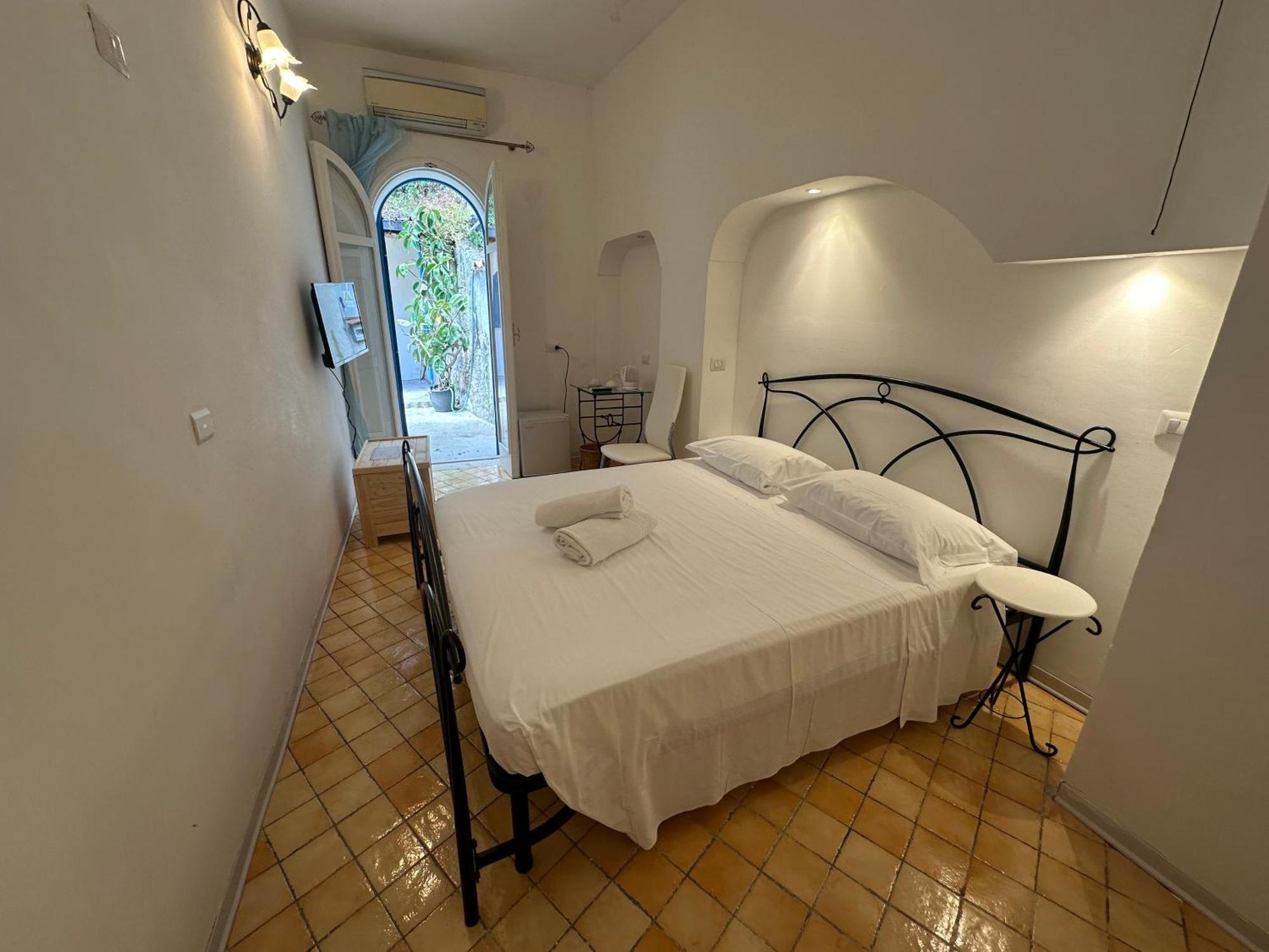 Rada Azzurra Hotel Amalfi Bagian luar foto