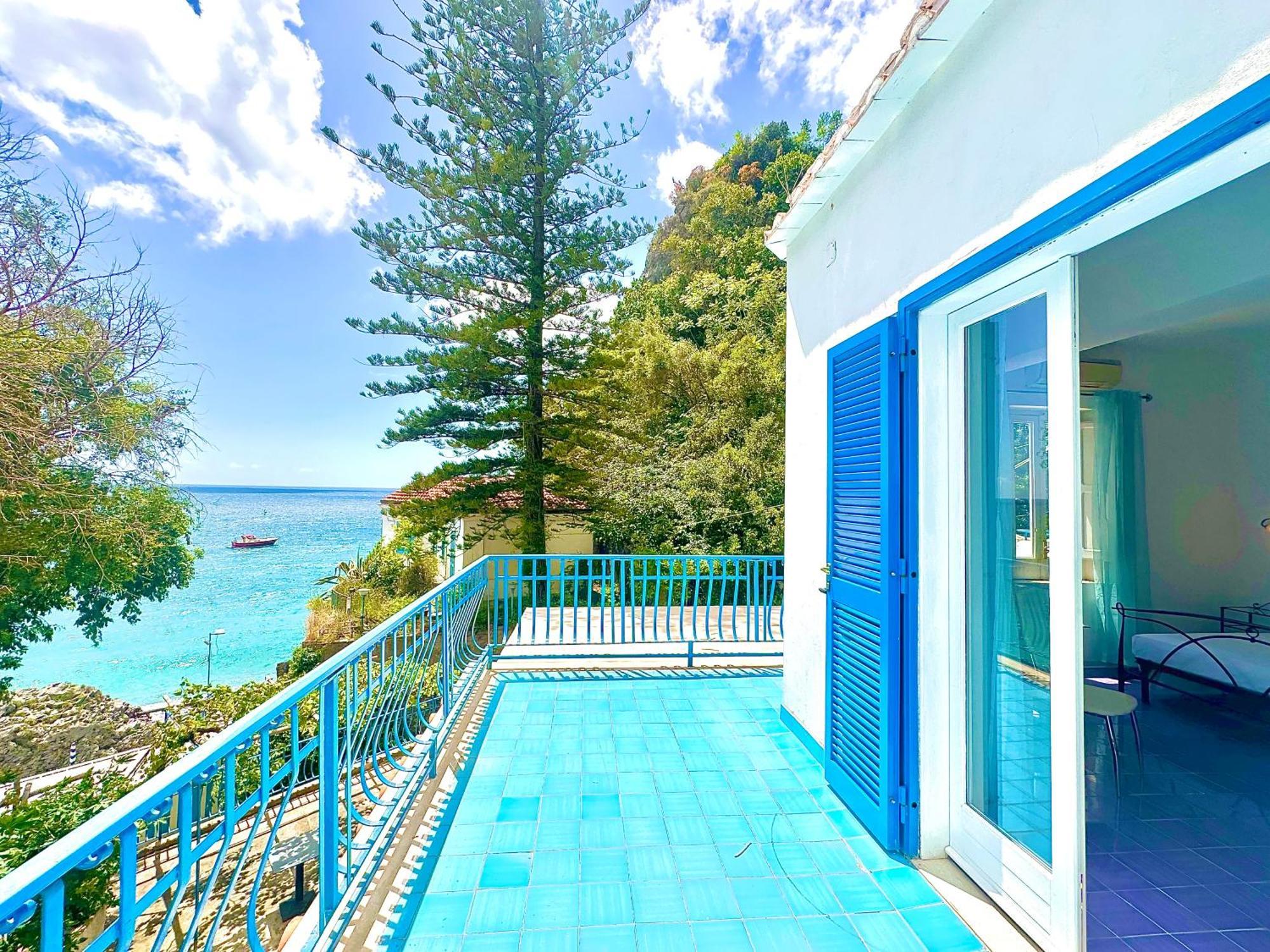 Rada Azzurra Hotel Amalfi Bagian luar foto