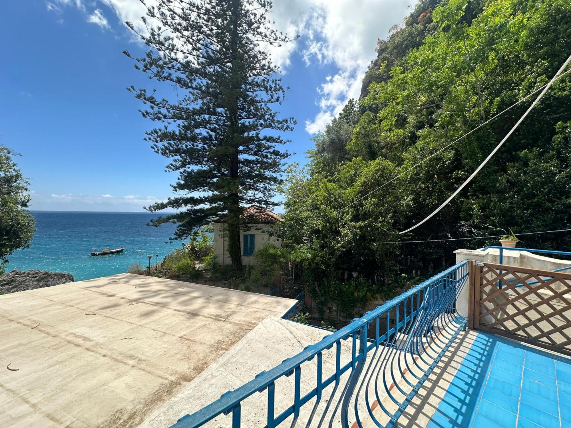 Rada Azzurra Hotel Amalfi Bagian luar foto